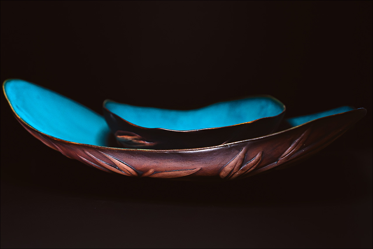image of a matching handmade serving platter and bowl by Leona Darnell.